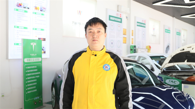 劉望：轉行學習新能源汽車技術，開啟創業新征程