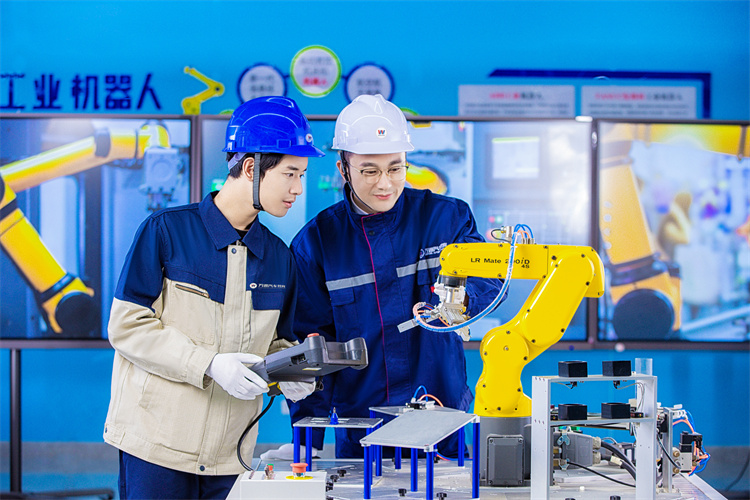 學好PLC編程：掌握工業自動化的“金鑰匙”！