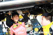 2018級新生學子開啟動手實訓模式