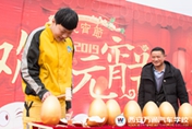 元宵佳節(jié)濃情喜樂匯   萬通學(xué)子激情嗨翻天