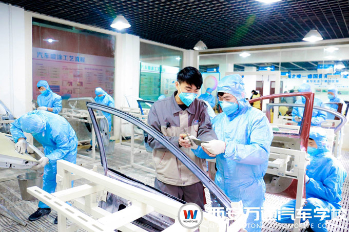 西安萬通汽車美容實訓(xùn)課堂