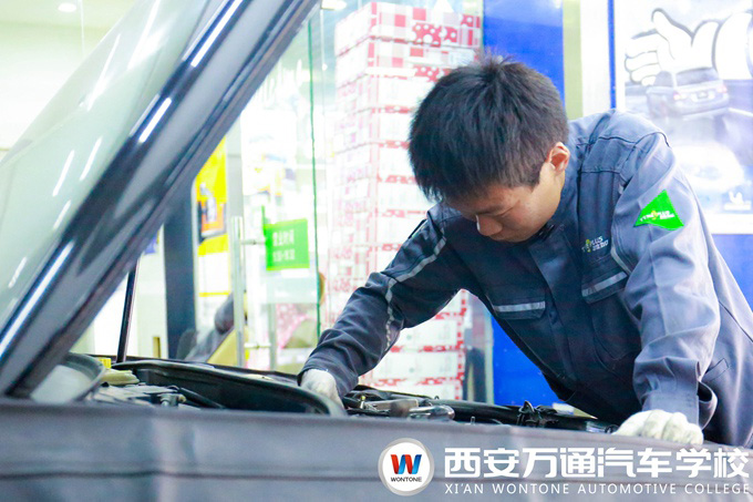 西安萬通汽車學校特訓班學子赴企業進行考核