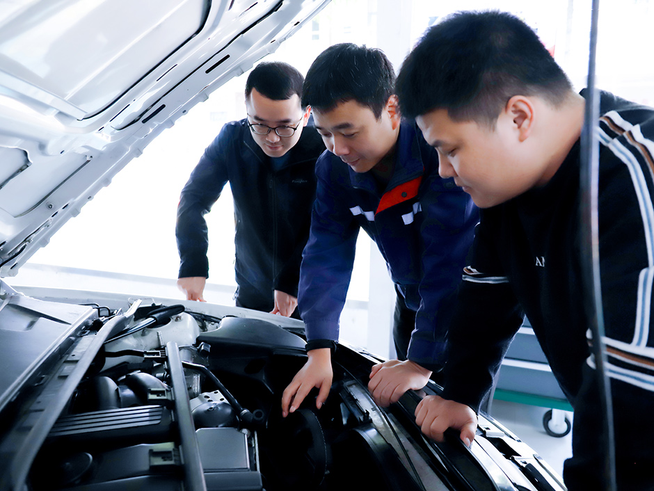 二手車評估鑒定實(shí)訓(xùn)課堂6