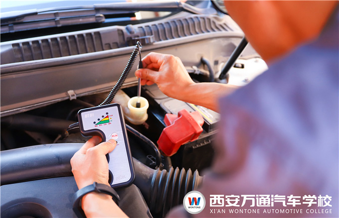 二手車評估行業發展如何？在西安萬通好拿證嗎？