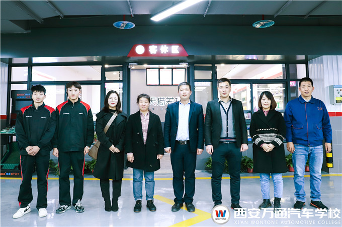 西安萬(wàn)通校領(lǐng)導(dǎo)深入哈貝卡企業(yè)考察交流，拓寬校企合作領(lǐng)域