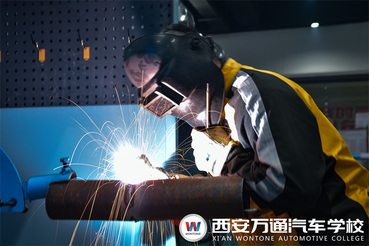 零基礎(chǔ)學(xué)焊接技術(shù)，推薦你來西安萬通！央企校企定向班火熱招生中！