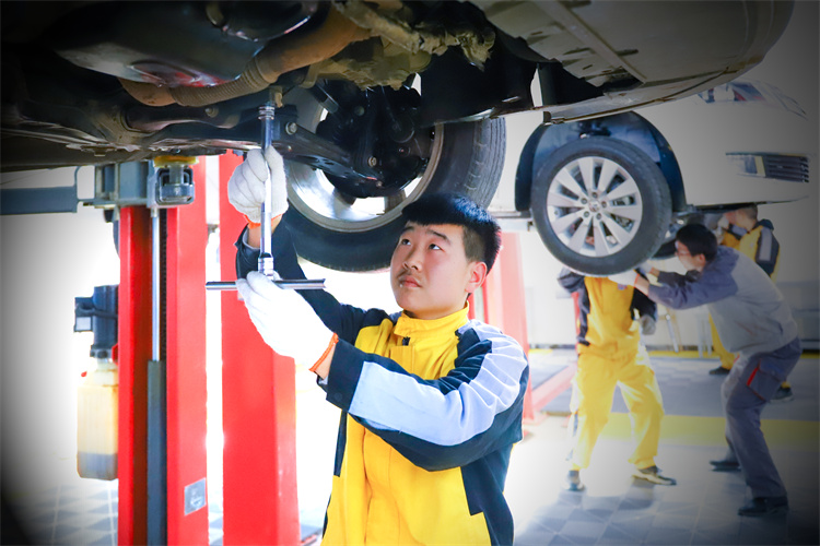 學汽車檢測與維修技術的優勢你一定要知道！